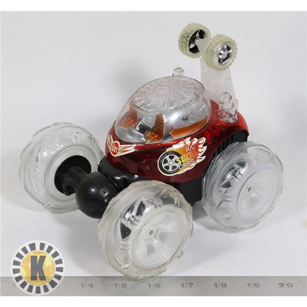 ESTATE TOY TRACTOR WITH LIGHTING