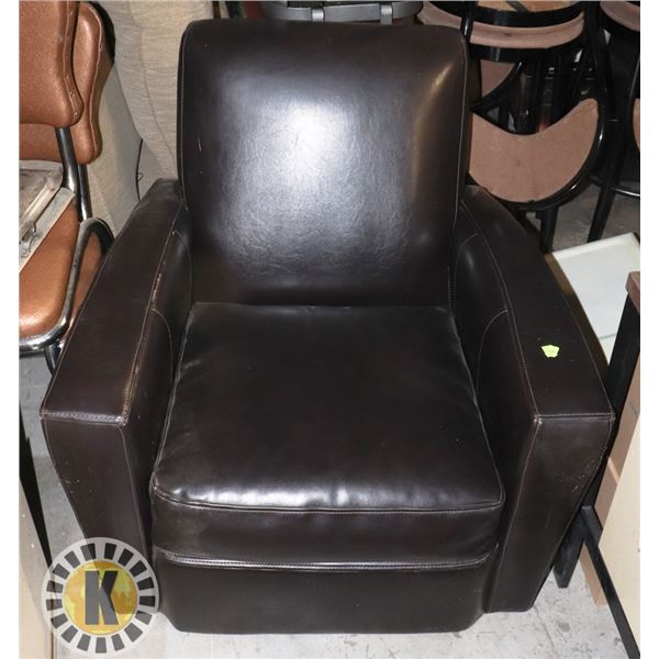 ESTATE LEATHERETTE CHAIR