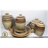 Image 1 : EARTH ART POTTERY SET BY DEBRA DURRER