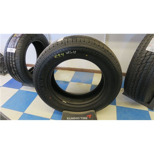 tire & stand Blacklion 225-65-17