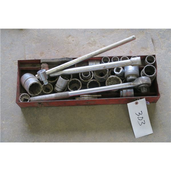 large sockets & extensions & ratchet