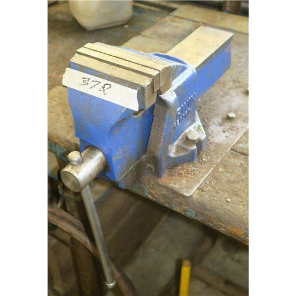 5" bench vise