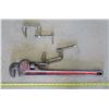 Image 1 : pipe wrench & 2 clamps