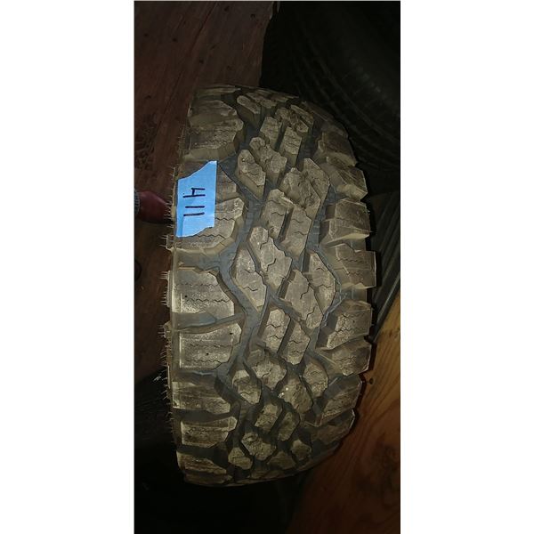 (1) WRANGLER 245/60R16