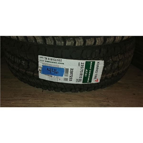 (1) KUMHO 235/75R15