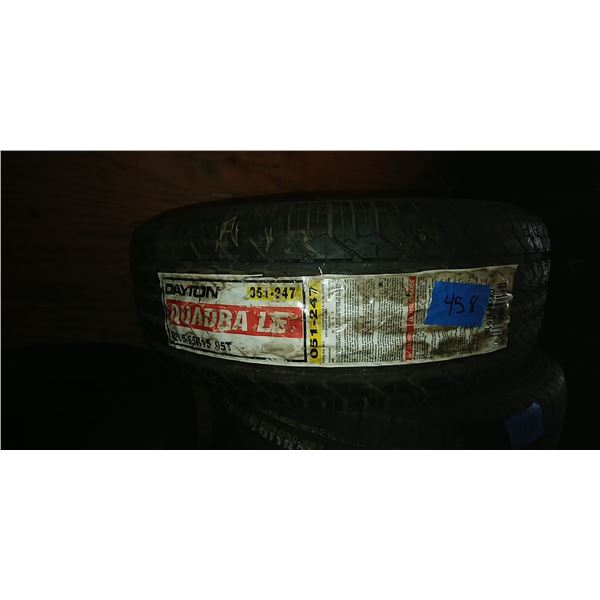 (1) DAYTON 215/65R15