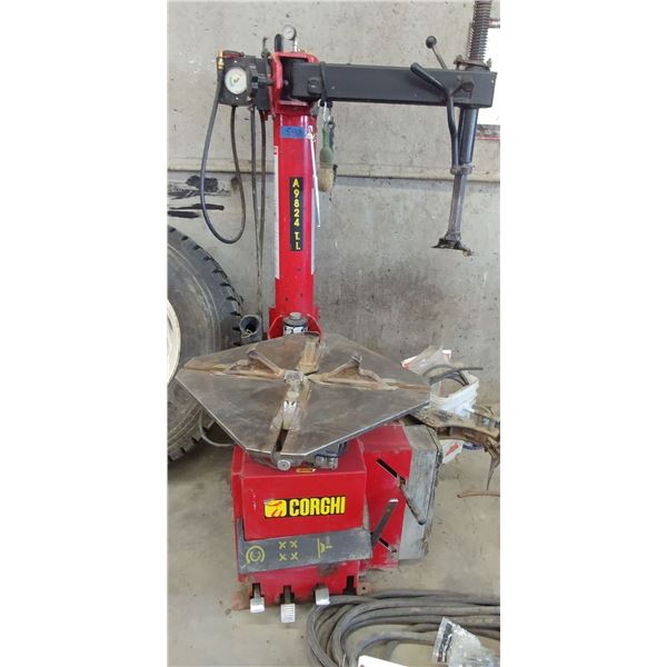 CORGHI TIRE CHANGER A9824TI