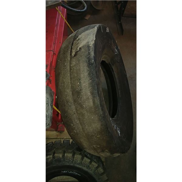 packer tire 8.5/90/15K Titan