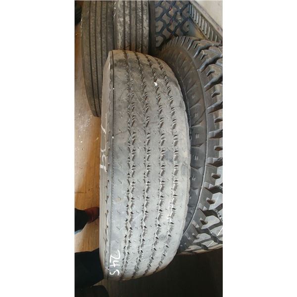 (1) MICHELIN 11R24.5