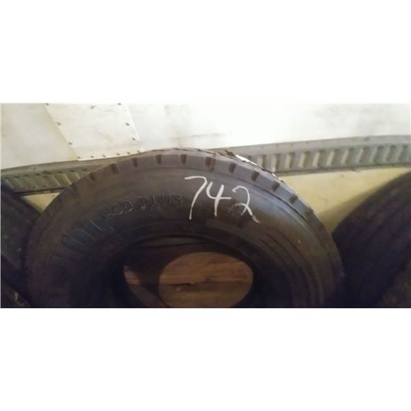 (1) CONTINENTAL 11R22.5