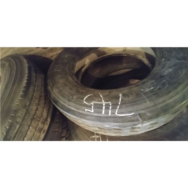 (1) MICHELIN 275/70R22.5