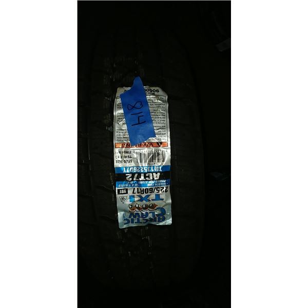 (1) ARTIC CLAW TXI 225/60R17