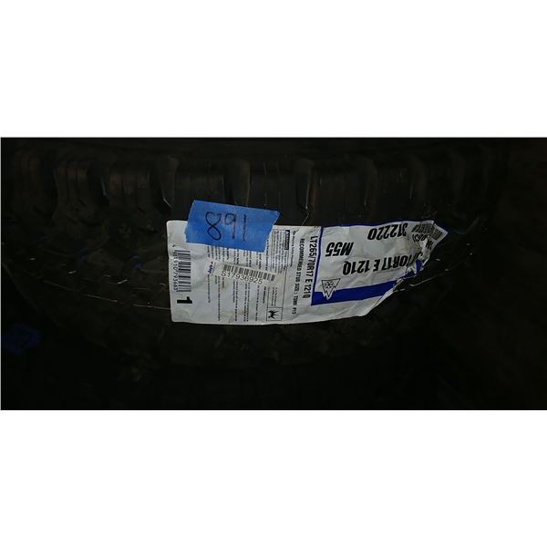 (1) TOYO M55 265/70R17