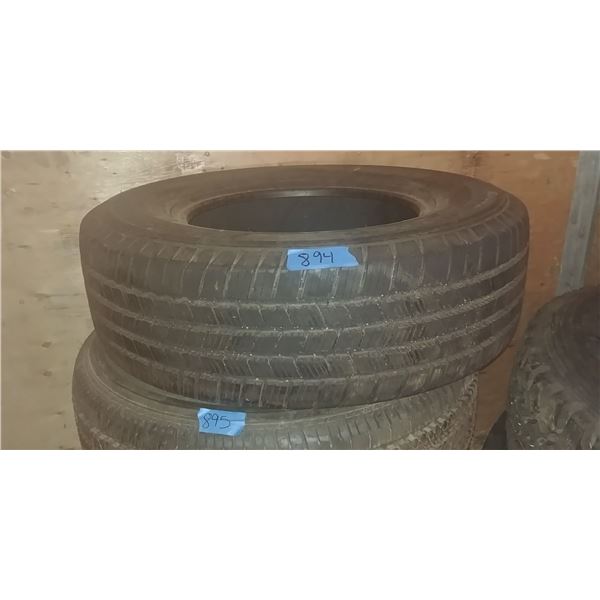 (1) MICHELIN 265/70R17