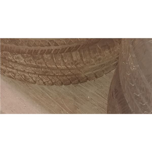 (1) BRIDGESTONE 255/70R18