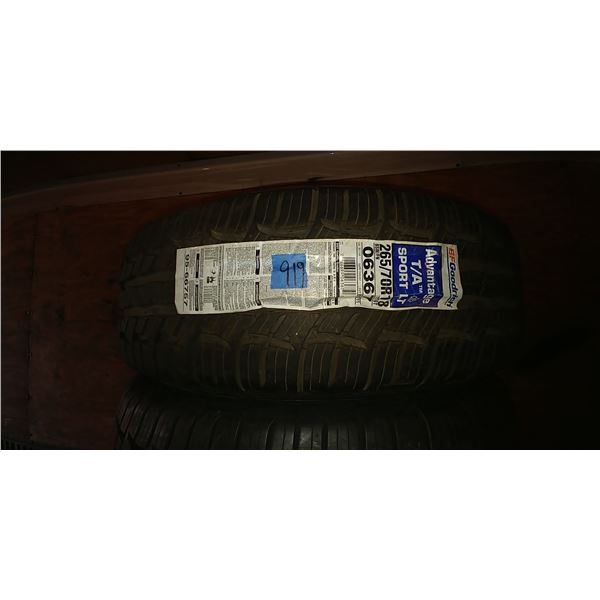 (1) BF GOODRICH ADVANTAGE T/A 265/70R18