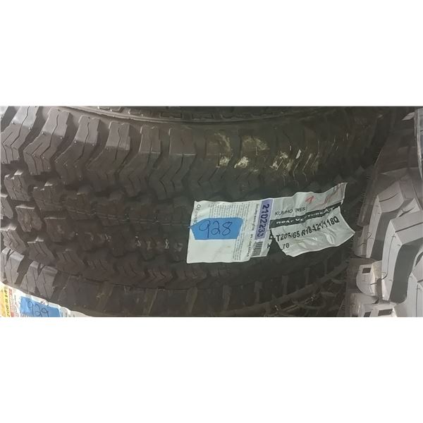 (1) KUMHO ROAD VENTURE 285/65R18
