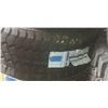 Image 1 : (1) KUMHO ROAD VENTURE 285/65R18