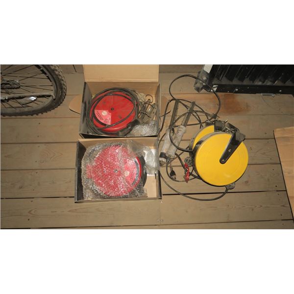 4 retractable work lights