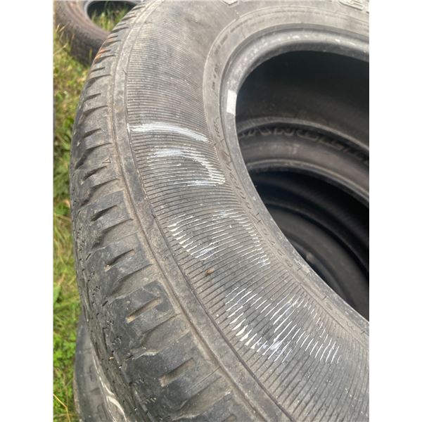 5 tires (4) 275/60R/20, (1) 275/55/R20