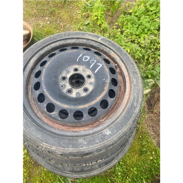 4 spare tires & 2 rims 16" & 17"