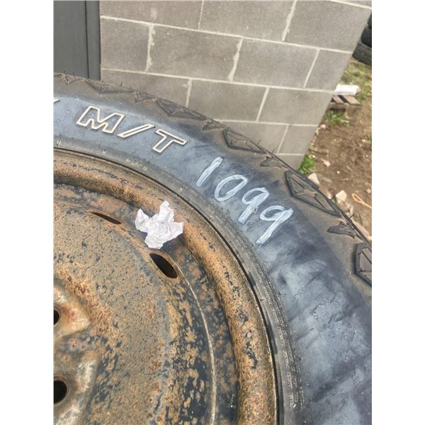 4 tires & rims 33/12.5/R17