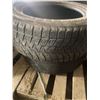 Image 3 : 2 tires (1) 235/80/R20 & (1) 235/55/R19