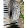 Image 2 : one tire 285/70/17