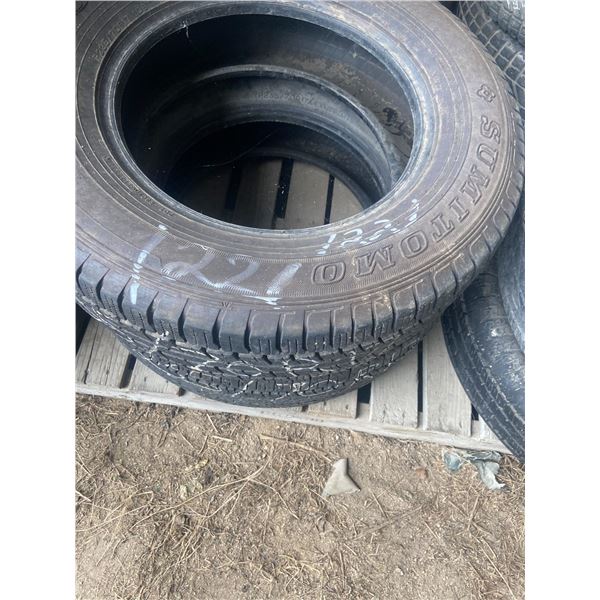 2 tires 235/70/R17