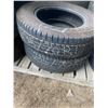 Image 2 : 2 tires 235/70/R17