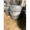Image 2 : 4 tires (2) 225/60/R17 & (2) 215/60/R17