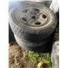 Image 2 : 3 tires & rims 235/60/R16