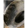 Image 5 : 3 loader tires 17.5xR25