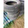 Image 2 : 5 assorted 15" tires