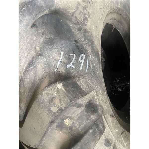 1 loader tire 20.5x25