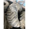 Image 2 : 1 loader tire 20.5x25
