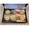 Image 3 : Coin box with 5 USA Kennedy 50 cent pieces - 1971D, 1972D, 1974D, 1776-1976D, 1977 MS
