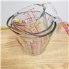 Image 3 : 3 X sizes Fire King glass measuring cups