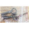 Image 4 : 3 X vintage keys