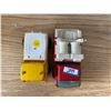 Image 2 : 2 Tin Toy Trucks