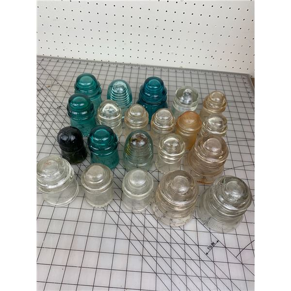 LOT OF VARIOUS ANTIQUE TELEPHONE INSULATORS