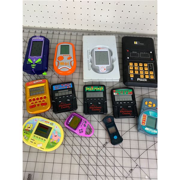 LOT OF HANDHELD ELECTRONIC GAMES UNTESTED