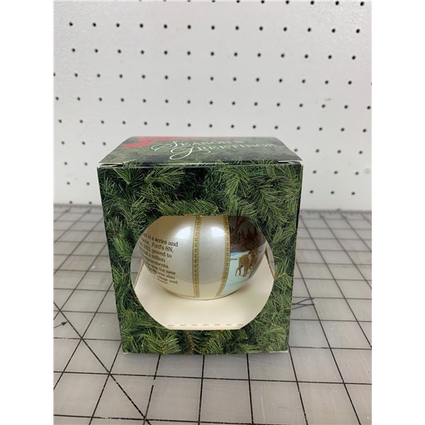 1993 FORD NEW HOLLAND CHRISTMAS BULB DECORATION