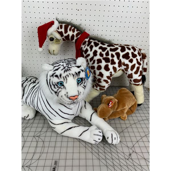 LOT OF PLUSH TOUS TIGER GIRAFFE TY