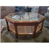 Image 3 : OCTAGON SHAPED COFFEE TABLE 37 1/4"W X 15.5"H