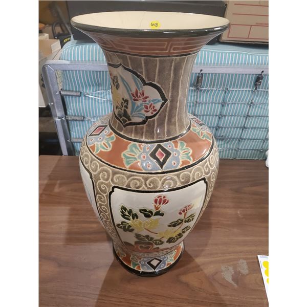 CERAMIC VASE (SMALL REPAIR)