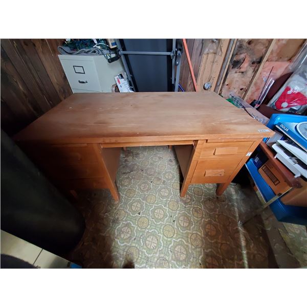 WOODEN DESK 30.5"h X 60"w X 34"d