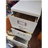 Image 2 : 3 DRAWER METAL FILING CABINET