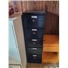 Image 1 : 5 DRAWER WOODEN CABINET