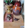 Image 3 : MISC LOT -FLOWERS, VASE, DOOR KNOCKER, SHELF